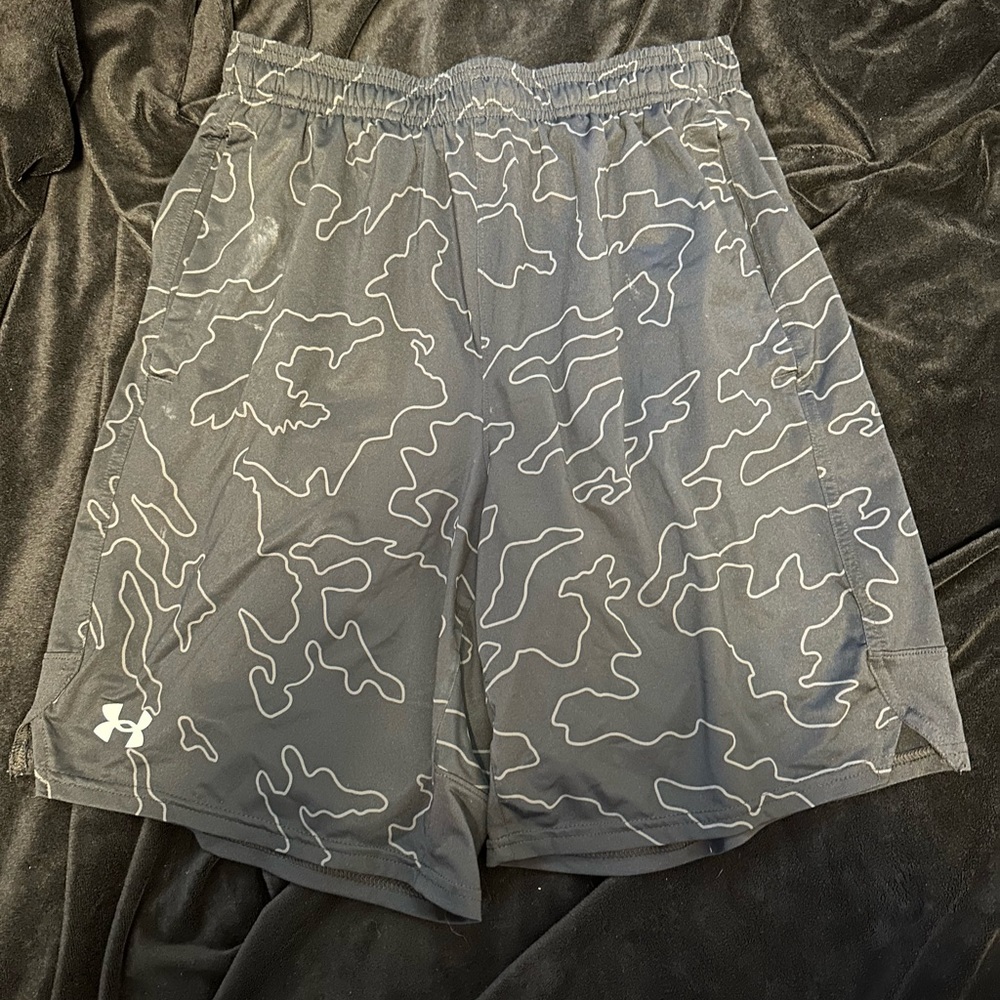 Under armor black basketball shorts